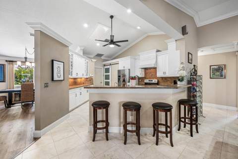 9 Aspen Court, Boynton Beach FL - photo 11 of 50