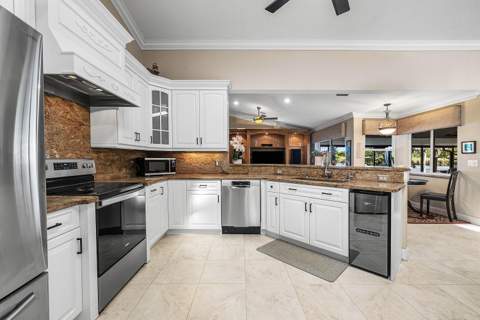 9 Aspen Court, Boynton Beach FL - photo 13 of 50