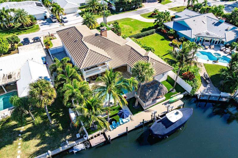 4 bedroom Single Family Residence at 906 Dolphin Drive, Jupiter, Jupiter — photo 3