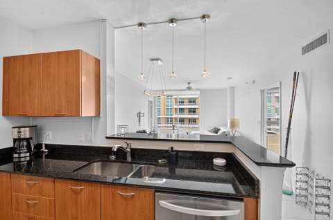 700 E Boynton Beach Boulevard #1403, Boynton Beach FL - photo 8 of 30