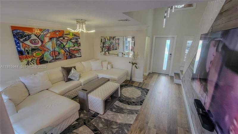 3 bedroom Single Family Residence at 9894 NW 2nd Court, Jacaranda Parcel 608, Plantation — photo 2