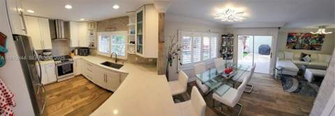 9894 NW 2nd Court, Plantation FL - photo 10 of 39