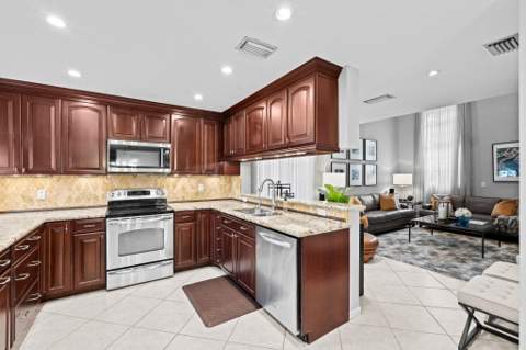 9843 NW 2nd Court, Plantation FL - photo 18 of 69
