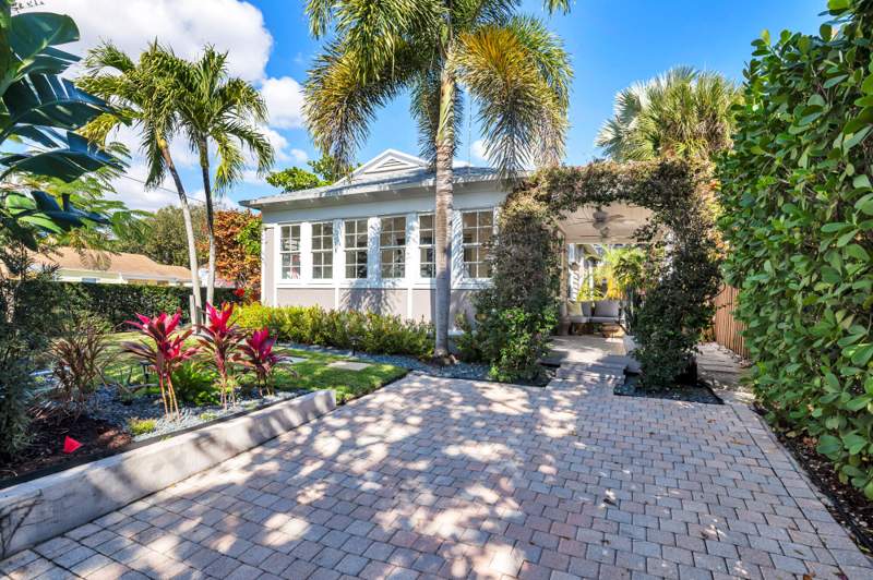 3 bedroom Single Family Residence at 859 Sunset Road, Flamingo Park, West Palm Beach — photo 2