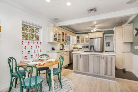 859 Sunset Road, West Palm Beach FL - photo 12 of 40