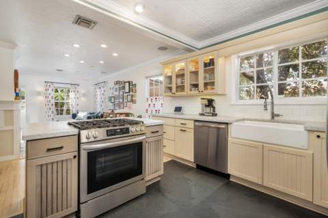859 Sunset Road, West Palm Beach FL - photo 16 of 40