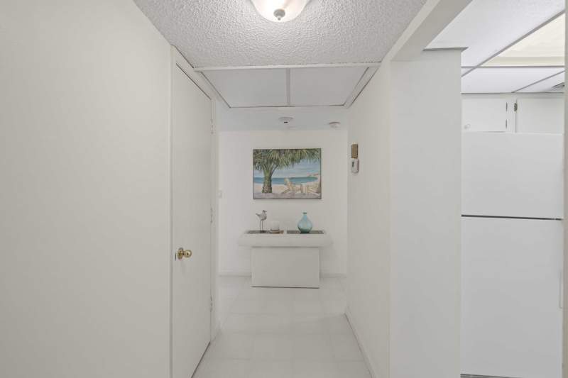 2 bedroom Condominium at 951 De Soto Road #232, Tierra Del Mar Condo South, Boca Raton — photo 4