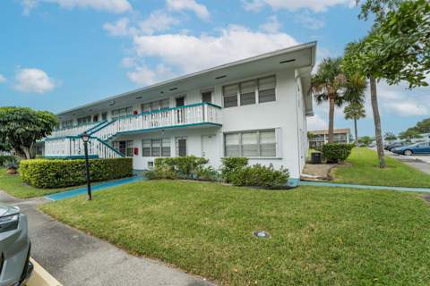 156 Berkshire G, West Palm Beach FL - photo 18 of 23