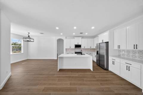 627 Russ Road, Fort Pierce FL - photo 13 of 31