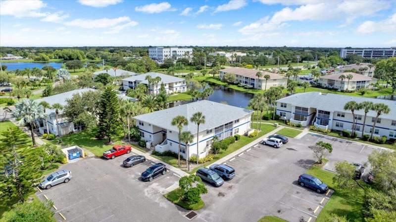 2 bedroom Condominium at 1529 SE Royal Green Circle #102, Midport Place I, A Condominium, Port St. Lucie — photo 2
