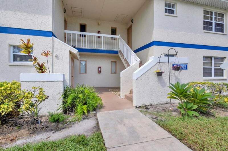 2 bedroom Condominium at 1529 SE Royal Green Circle #102, Midport Place I, A Condominium, Port St. Lucie — photo 3