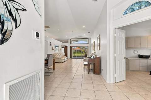7625 Caprio Drive, Boynton Beach FL - photo 7 of 63