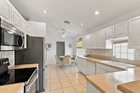 7625 Caprio Drive, Boynton Beach FL - photo 16 of 63