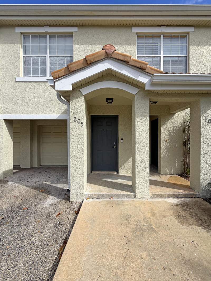 2 bedroom Condominium at 122 SW Peacock Boulevard #12-205, Belmont, Port St. Lucie — photo 3