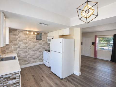 1805 NW 13th Court, Fort Lauderdale FL - photo 7 of 32
