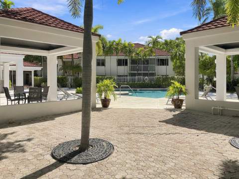 9314 NW 9th Place #9314, Plantation FL - photo 23 of 25