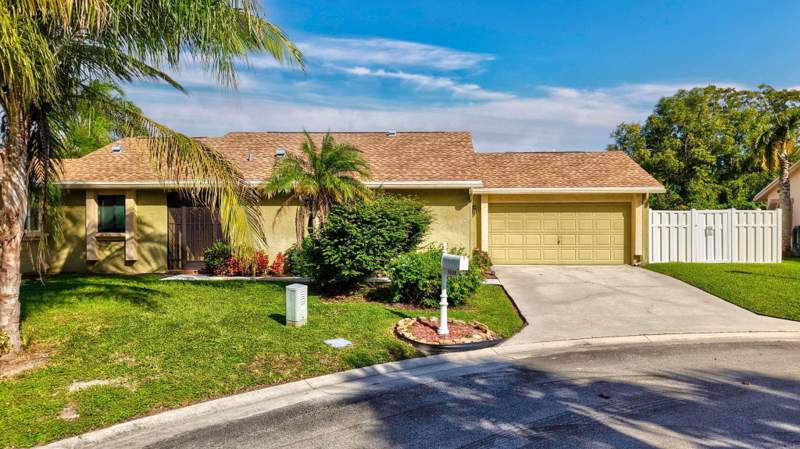2 bedroom Townhouse at 9528 Palisades Park Road, Rainberry 4, Boca Raton — photo 3