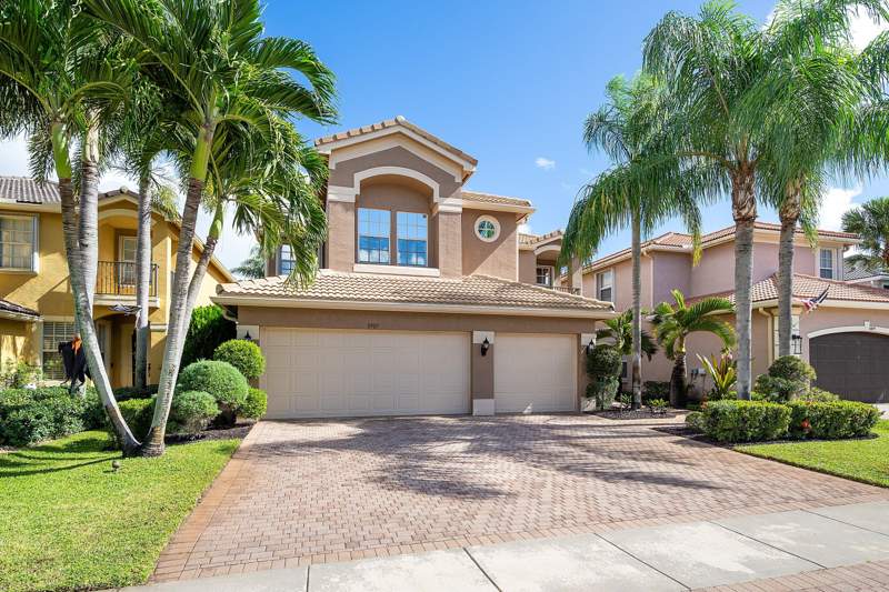 6 bedroom Single Family Residence at 8907 Hidden Acres Drive, Canyon Lakes 6, Boynton Beach — photo 2