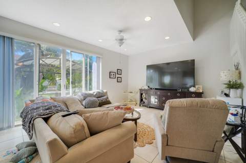 9870 Warner Lane, Wellington FL - photo 14 of 33