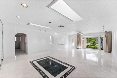 1115 SE 14th Avenue, Deerfield Beach FL - photo 17 of 46