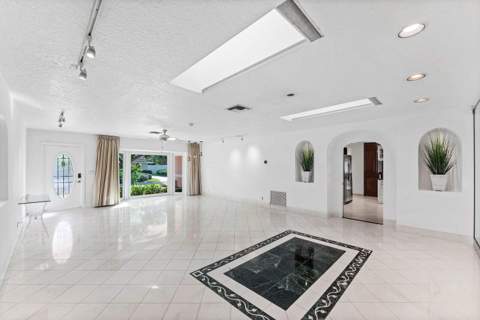 1115 SE 14th Avenue, Deerfield Beach FL - photo 7 of 46