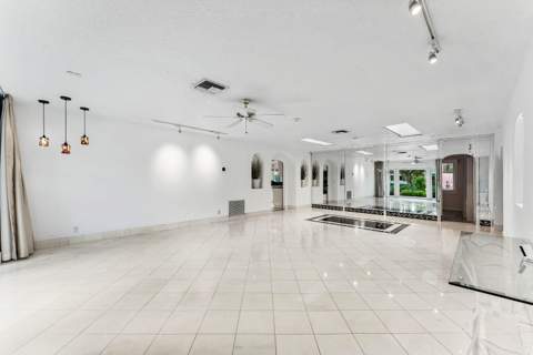 1115 SE 14th Avenue, Deerfield Beach FL - photo 8 of 46