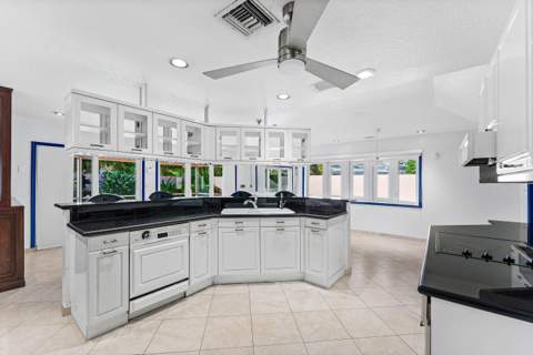 1115 SE 14th Avenue, Deerfield Beach FL - photo 6 of 46