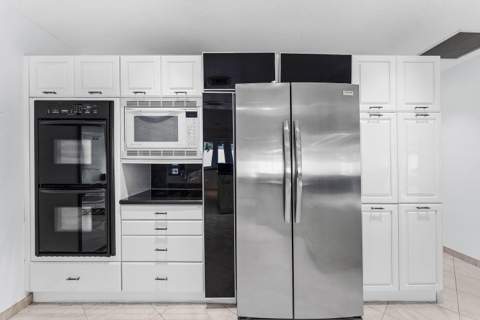 1115 SE 14th Avenue, Deerfield Beach FL - photo 9 of 46