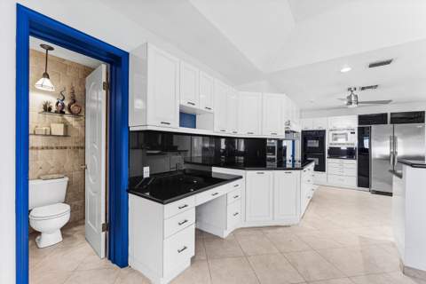 1115 SE 14th Avenue, Deerfield Beach FL - photo 10 of 46