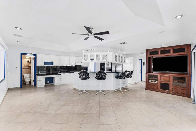 3 bedroom Single Family Residence at 1115 SE 14th Avenue, Cove 5th Sec, Deerfield Beach — photo 5