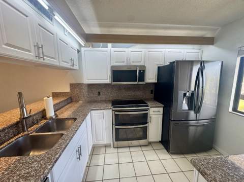 601 Seafarer Circle #405, Jupiter FL - photo 11 of 42