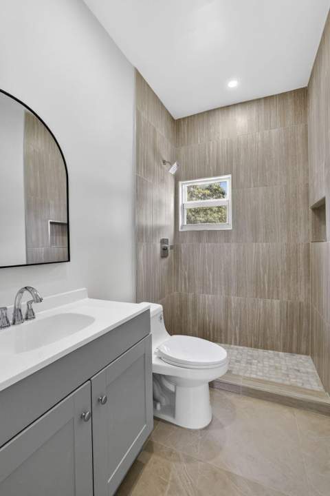 621 NW 3rd Avenue, Pompano Beach FL - photo 7 of 11