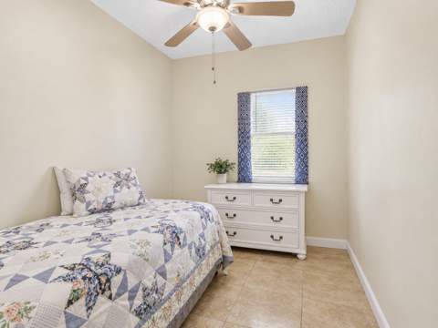 621 NW 3rd Avenue, Pompano Beach FL - photo 9 of 11