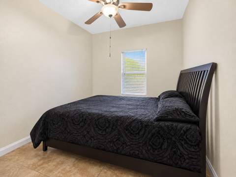 621 NW 3rd Avenue, Pompano Beach FL - photo 8 of 11