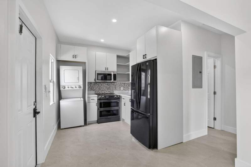 3 bedroom Single Family Residence at 621 NW 3rd Avenue, J W Neeleys, Pompano Beach — photo 4