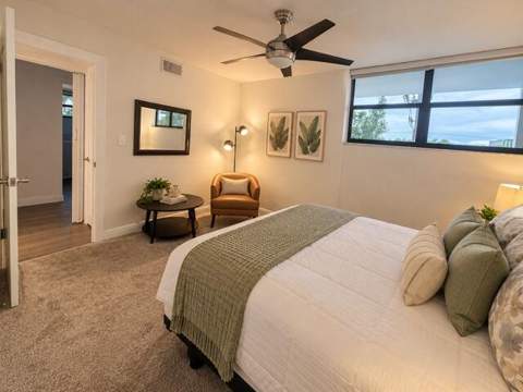 4800 Bayview Drive #306, Fort Lauderdale FL - photo 12 of 38