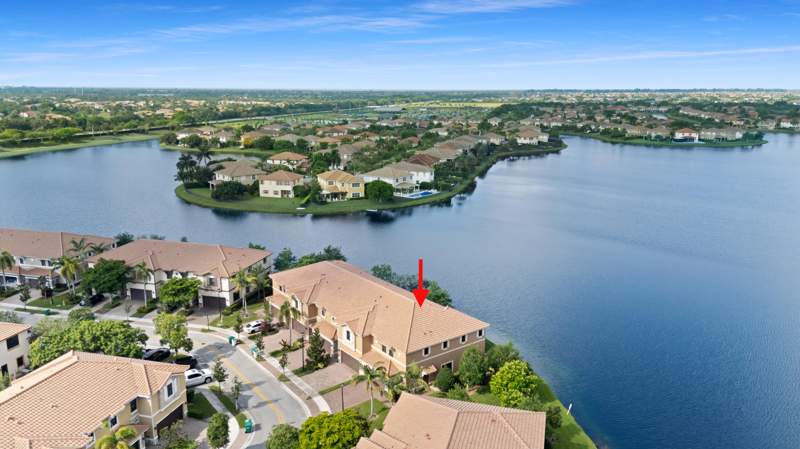 3 bedroom Townhouse at 9637 Waterview Way #9637, Debuys Plat, Parkland — photo 2