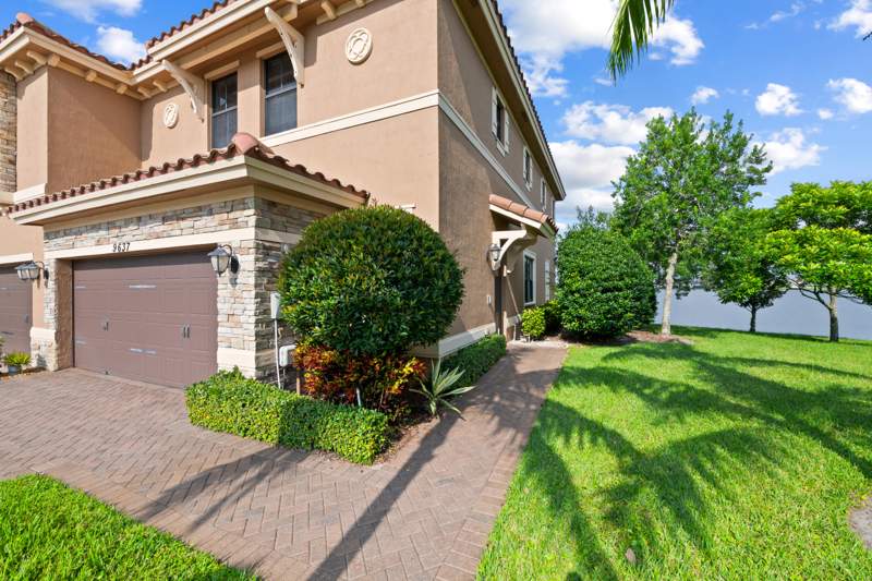 3 bedroom Townhouse at 9637 Waterview Way #9637, Debuys Plat, Parkland — photo 5