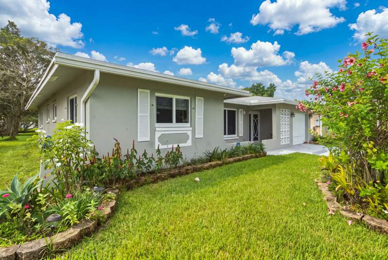 2 bedroom Single Family Residence at 4404 NW 45th Court, Mainlands Of Tamarac Lakes, Tamarac — photo 3