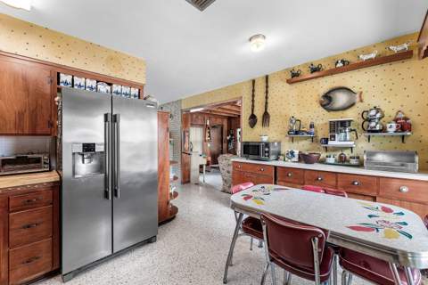 418 Virginia Drive, Lake Worth Beach FL - photo 9 of 42