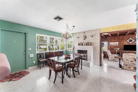 418 Virginia Drive, Lake Worth Beach FL - photo 13 of 42