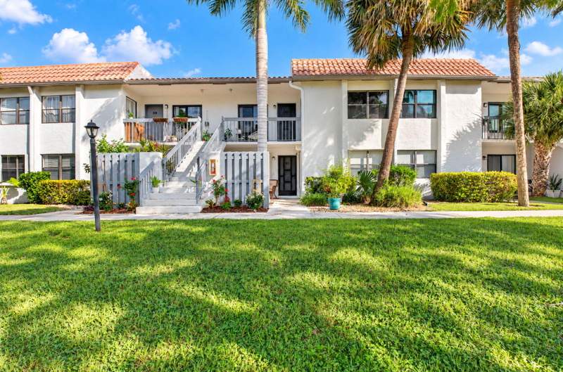 2 bedroom Condominium at 55 Tropic Isle Drive #33D, Boca Isle Condo, Delray Beach — photo 2
