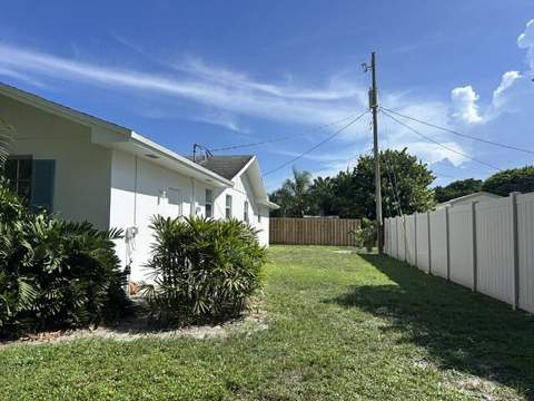 336 Tequesta Drive, Tequesta FL - photo 12 of 12