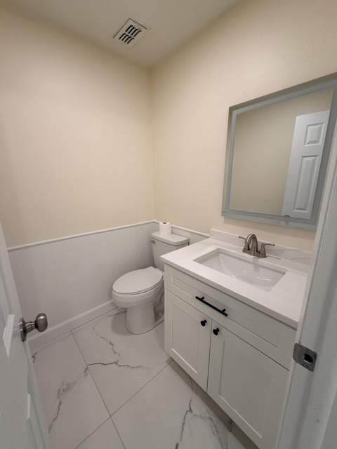7009 NW 49th Place #1, Lauderhill FL - photo 7 of 11