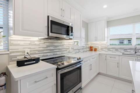 218 Cardinal Lane, Delray Beach FL - photo 10 of 44