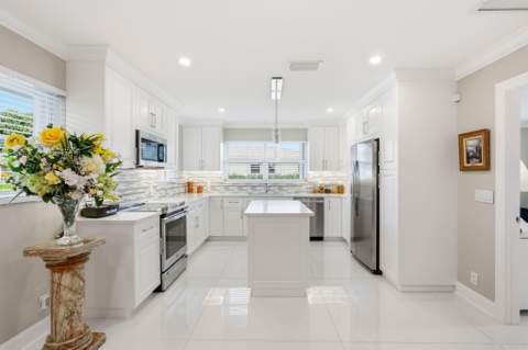 218 Cardinal Lane, Delray Beach FL - photo 13 of 44