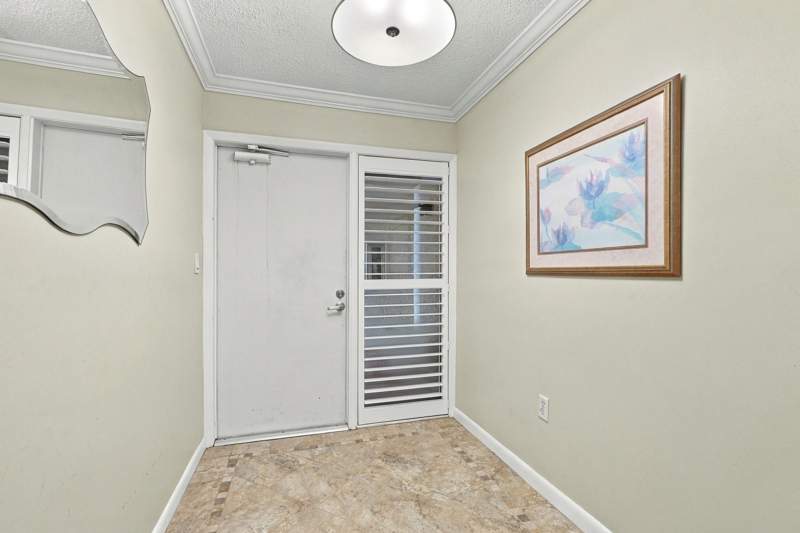 2 bedroom Condominium at 3351 Twin Lakes Terrace #103, Lakeshore Village Of Meadowood Phase 1, Fort Pierce — photo 3