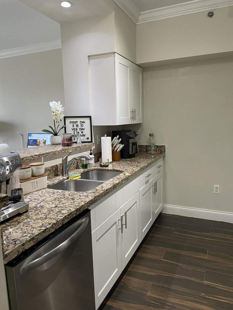 1 bedroom Condominium at 616 Clearwater Park Road #1007, Montecito Palm Beach Condo, West Palm Beach — photo 3