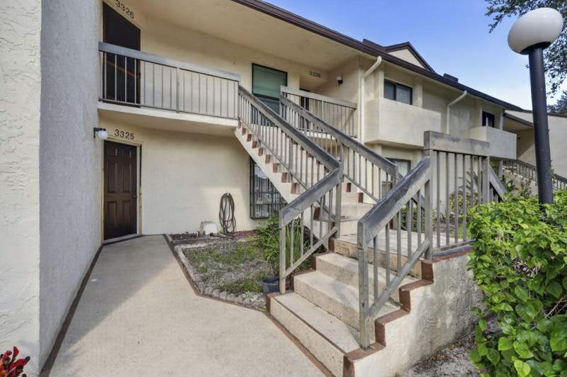 3 bedroom Condominium at 3326 Perimeter Drive, Lucerne Park Condos 1, 1A, 2 Thru 15 & 23 Thru 28, Greenacres — photo 4