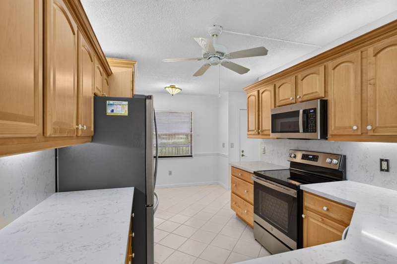 2 bedroom Condominium at 9220 SW 14th Street #3502, Patios Of Boca Barwood Condo, Boca Raton — photo 4